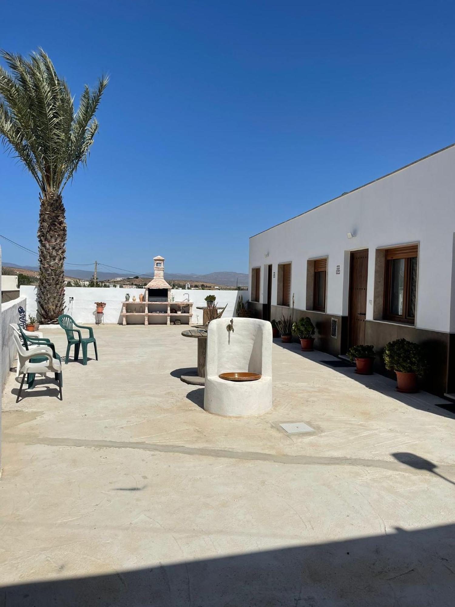 Apartamentos La Palmera Fernan Perez Buitenkant foto